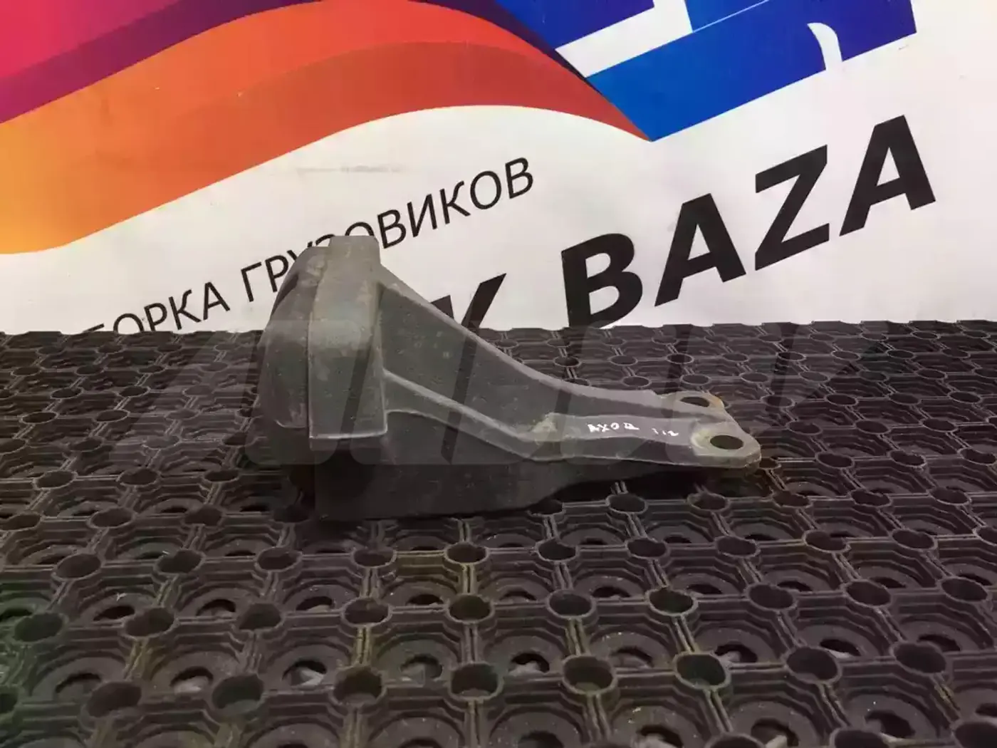 Демпфер к Mercedes-Benz Axor 2004