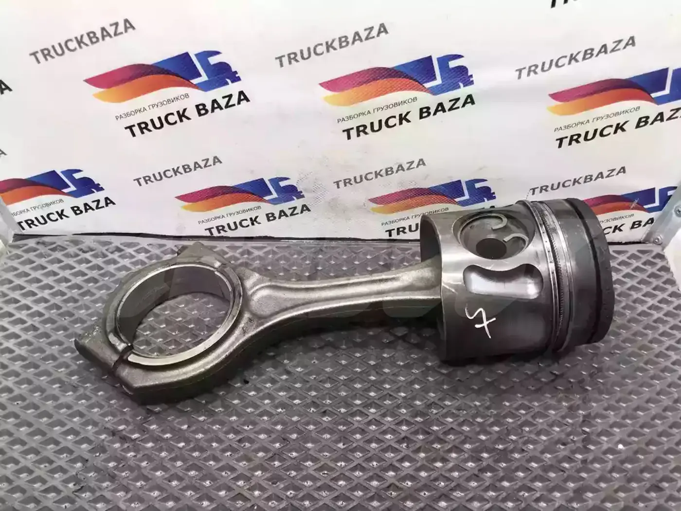 Шатун к MAN TGX 2000