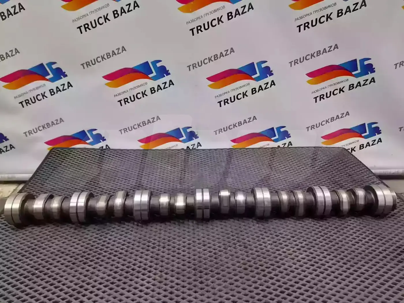 Распредвал к Scania  2004