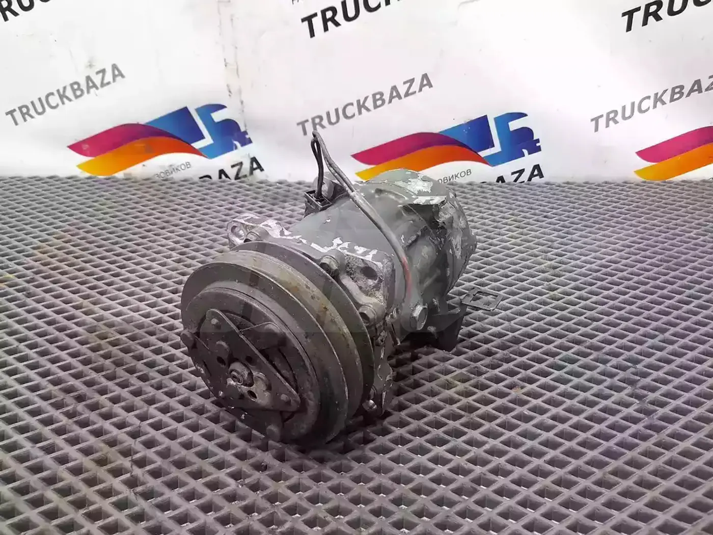 Компрессор кондиционера к Renault Magnum 2001