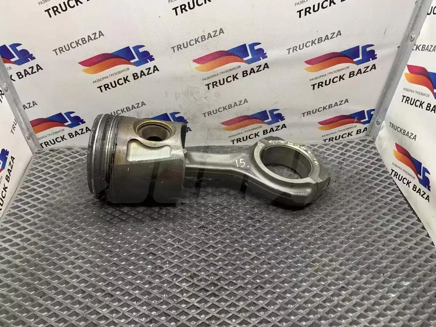 Поршень к IVECO Stralis 2002