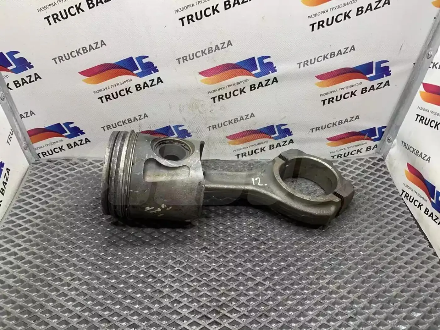 Поршень к IVECO Stralis 2002