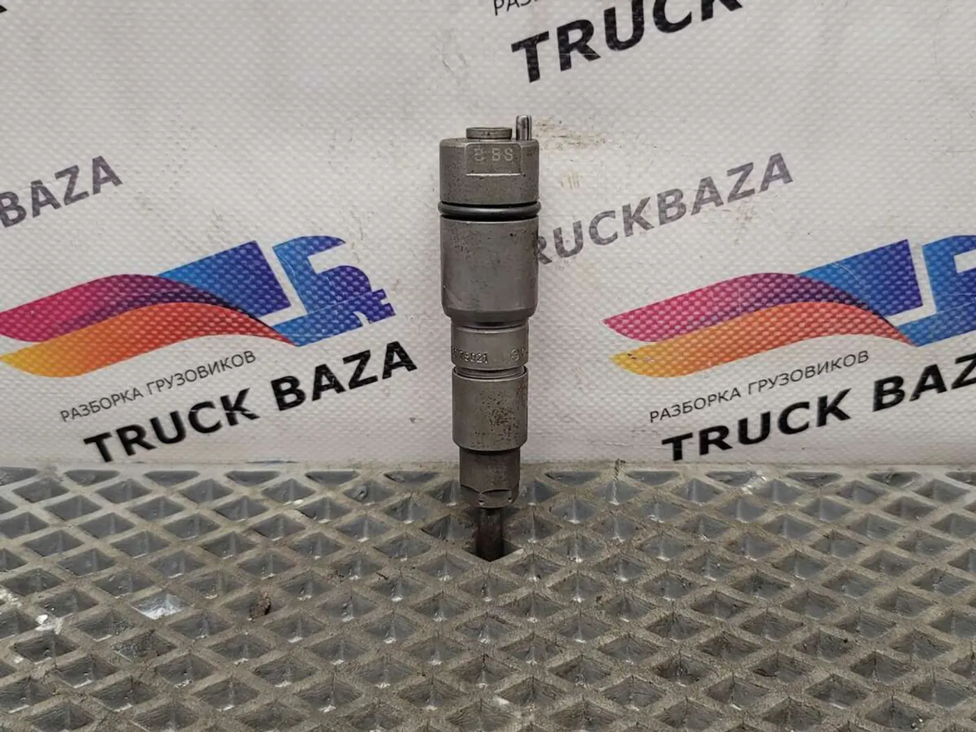 Форсунка к Mercedes-Benz Axor 2001