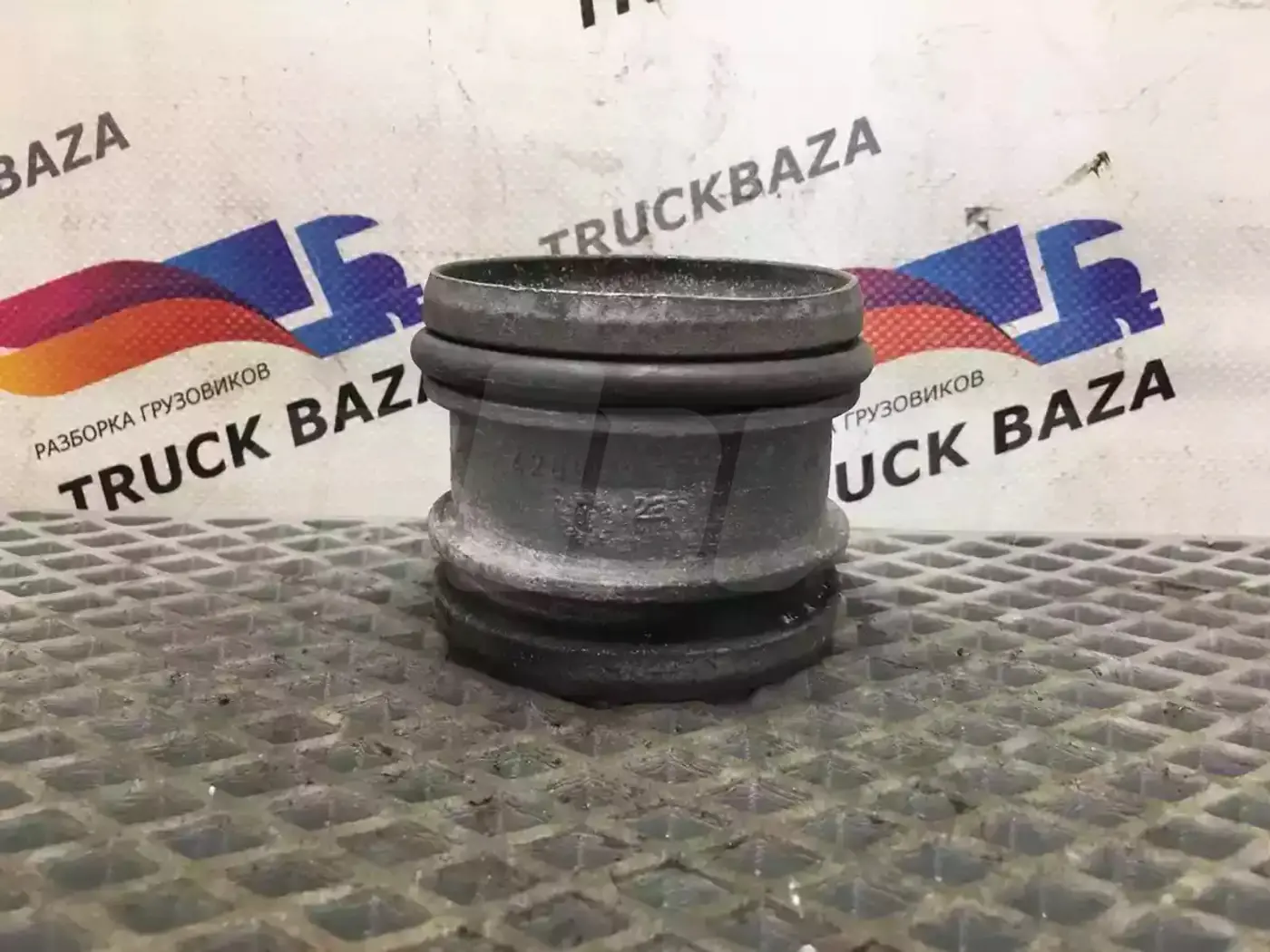 Патрубок к Mercedes-Benz Actros 2002
