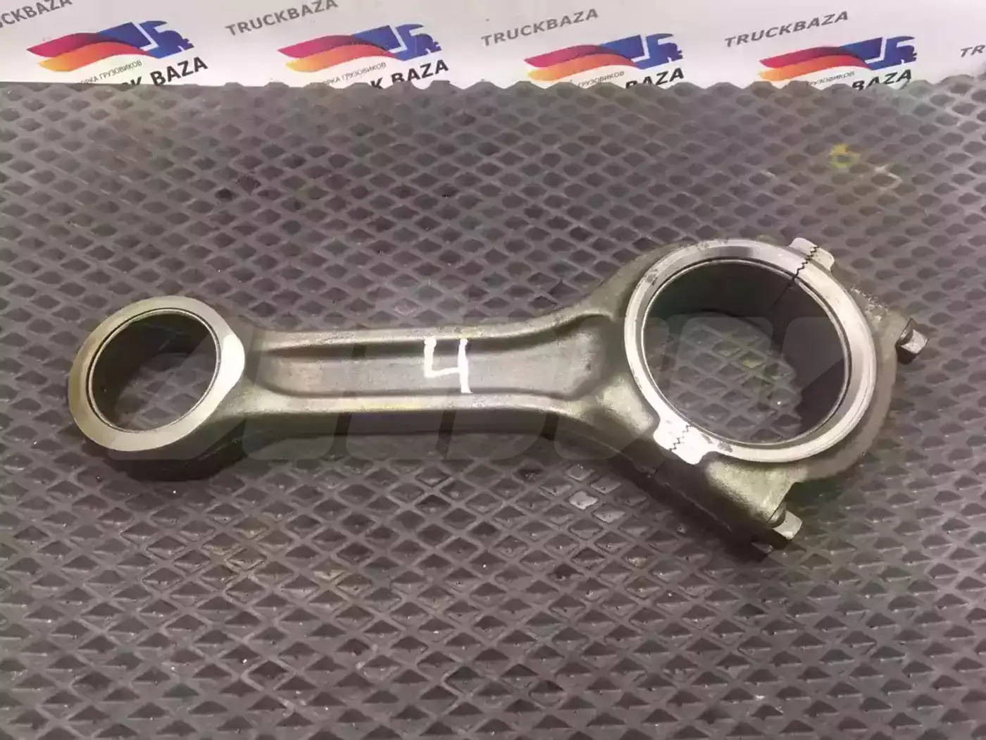 Шатун к Scania  1995