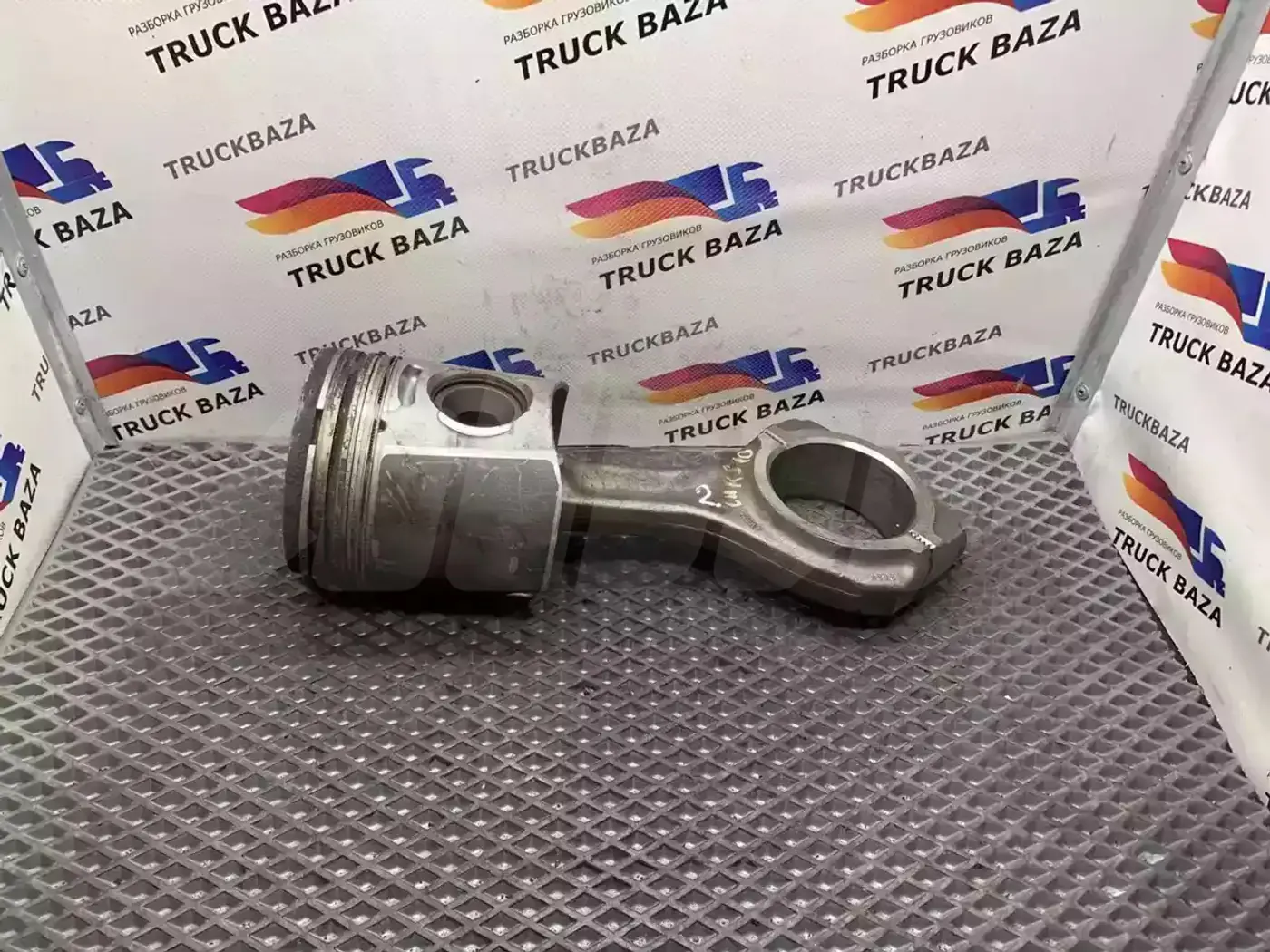 Поршень к IVECO Stralis 2002