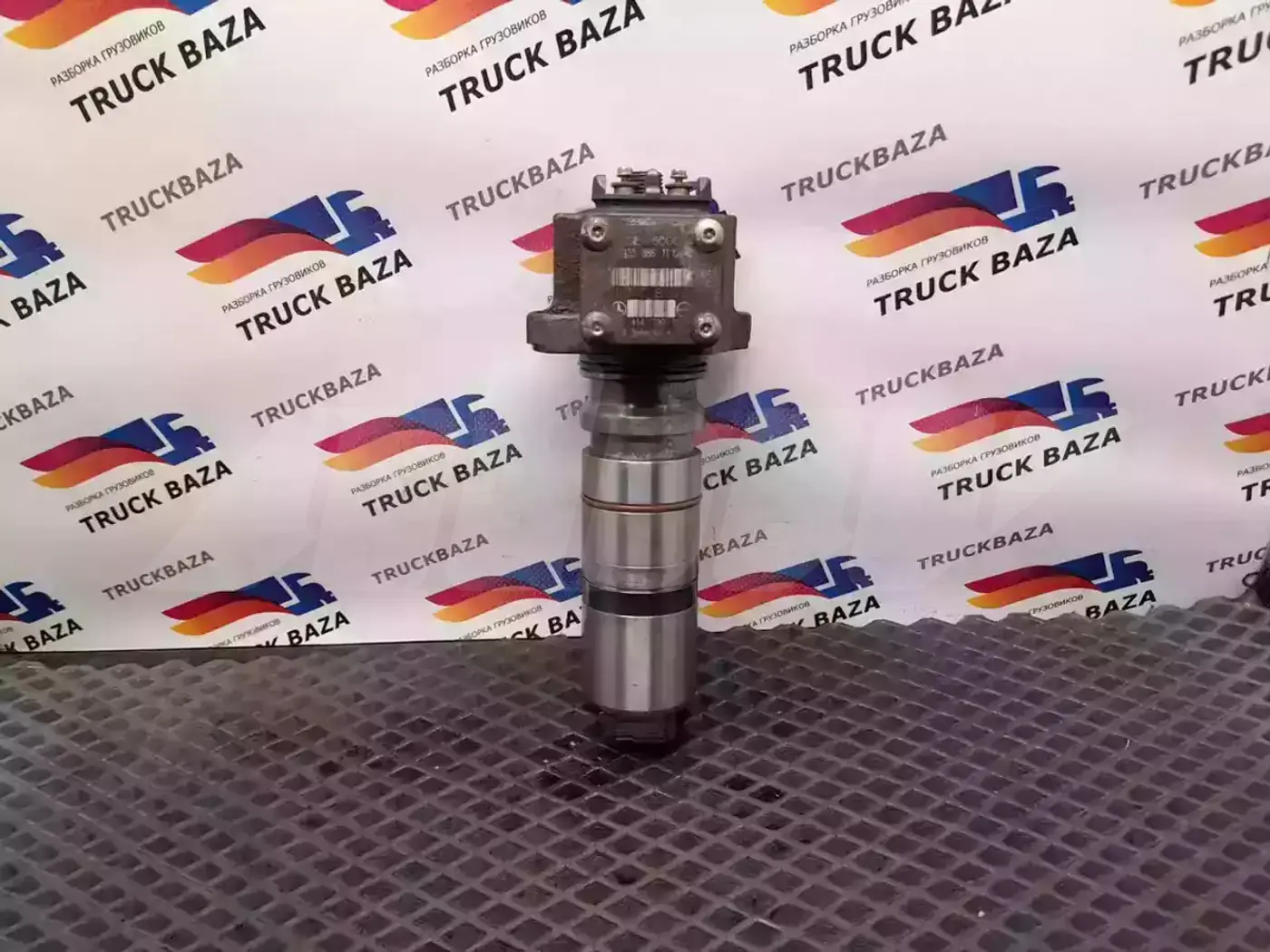 Форсунка к Mercedes-Benz Axor 1996