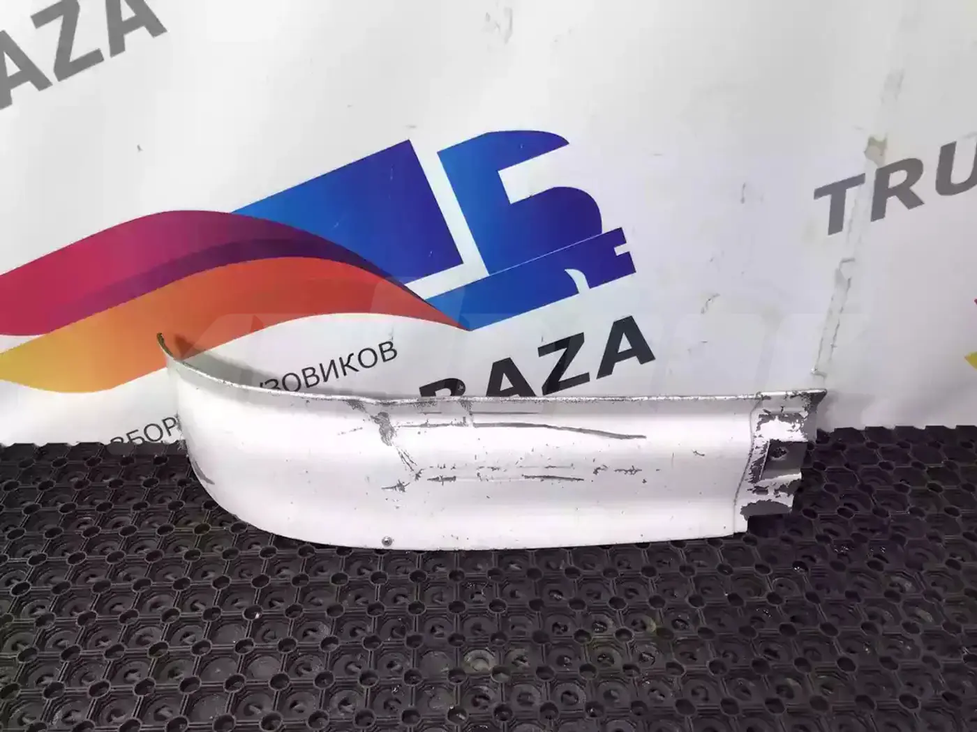 Бампер передний к Mercedes-Benz Axor 2007