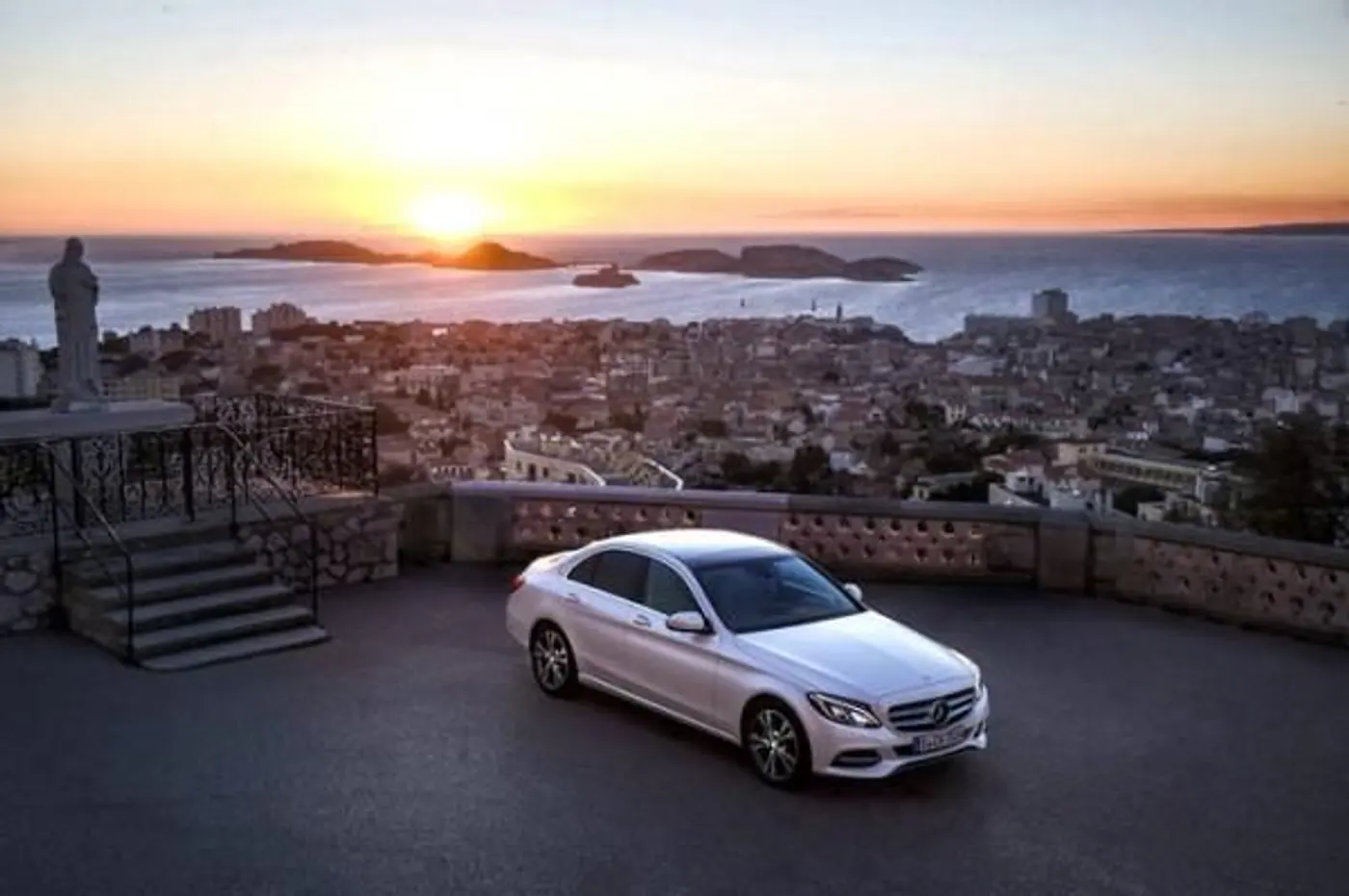 Прекрасное - далеко. Первый тест-драйв нового поколения Mercedes-Benz C-класса