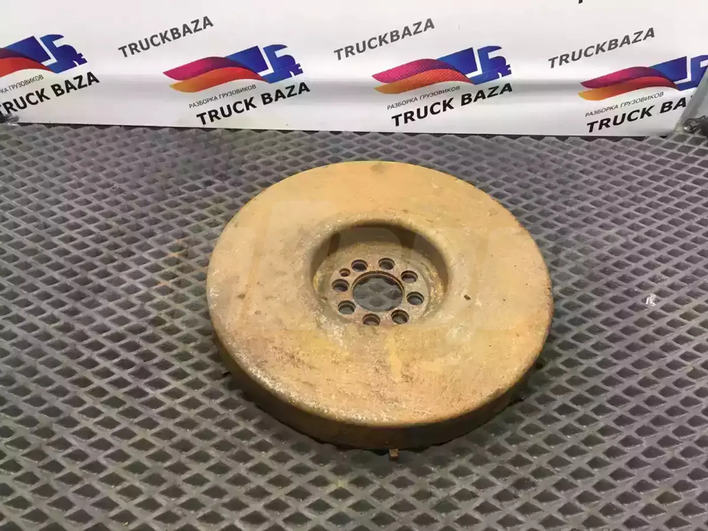 Демпфер к Renault Magnum 1997