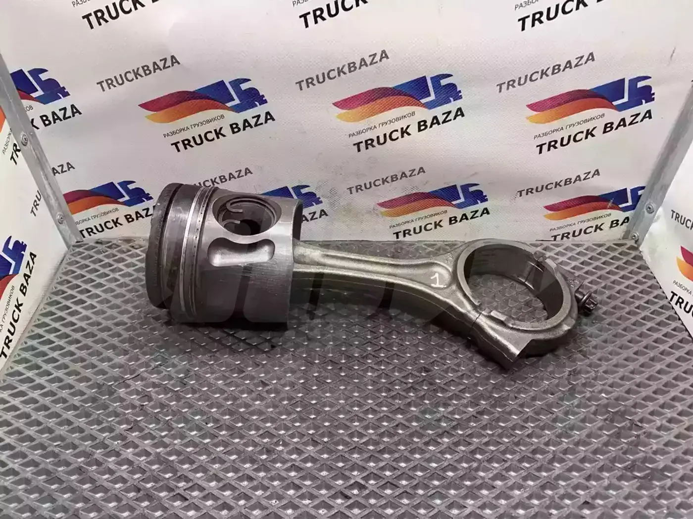 Шатун к MAN TGX 2000