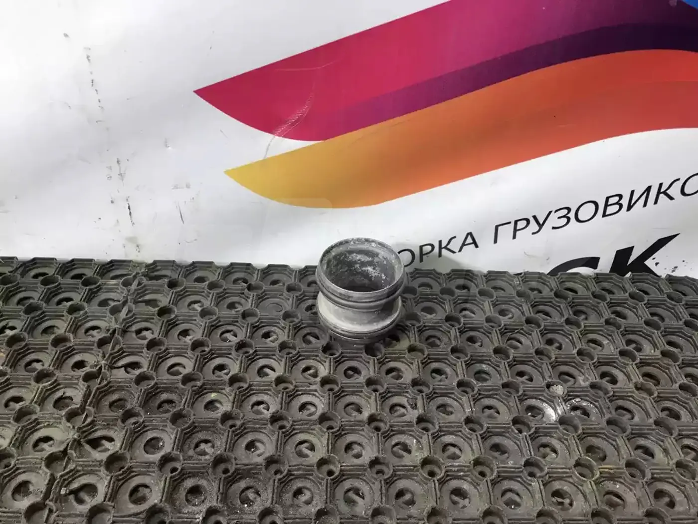 Патрубок интеркулера к Renault Premium 1996
