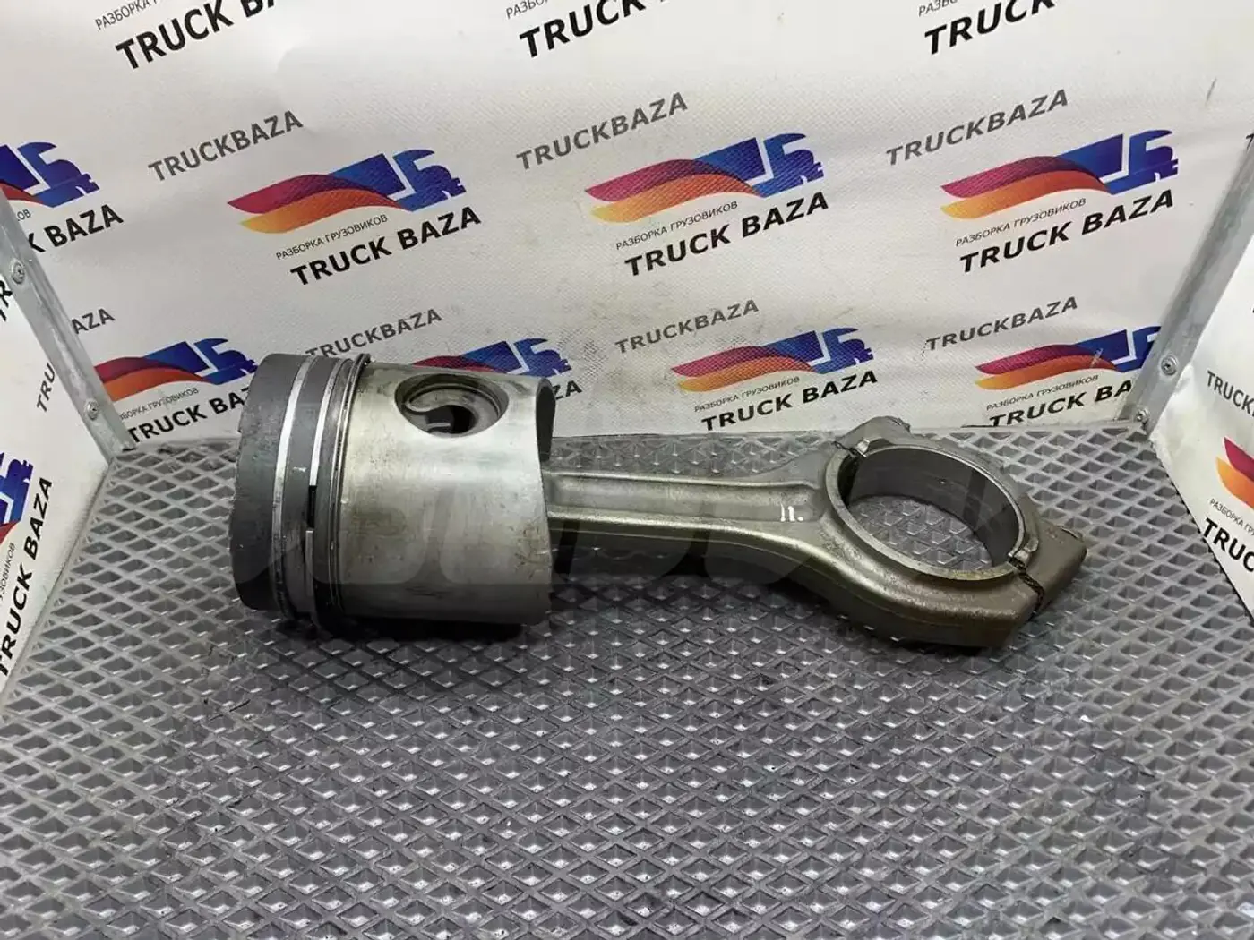 Шатун к MAN TGA 2000