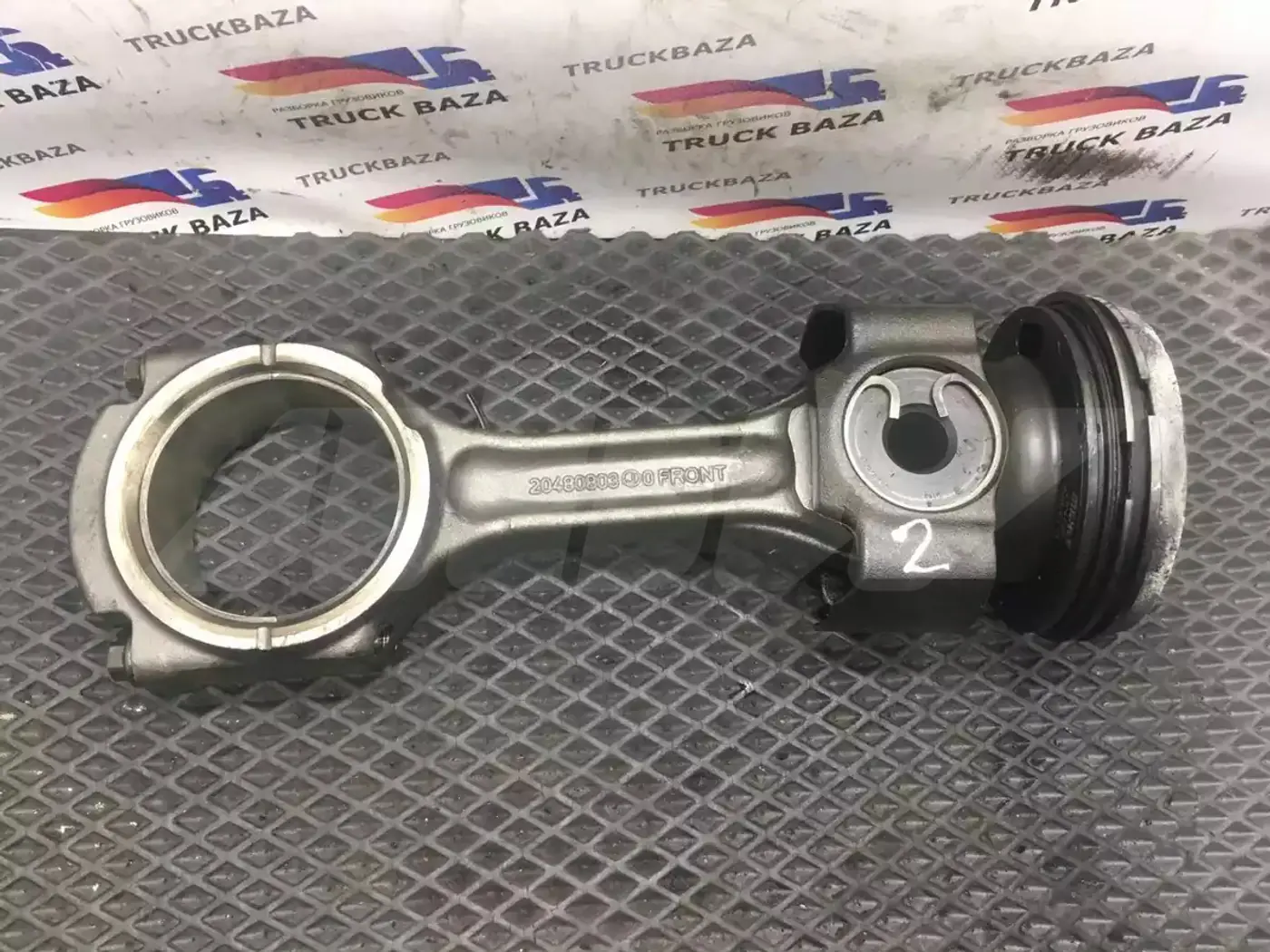 Поршень к Renault  1996