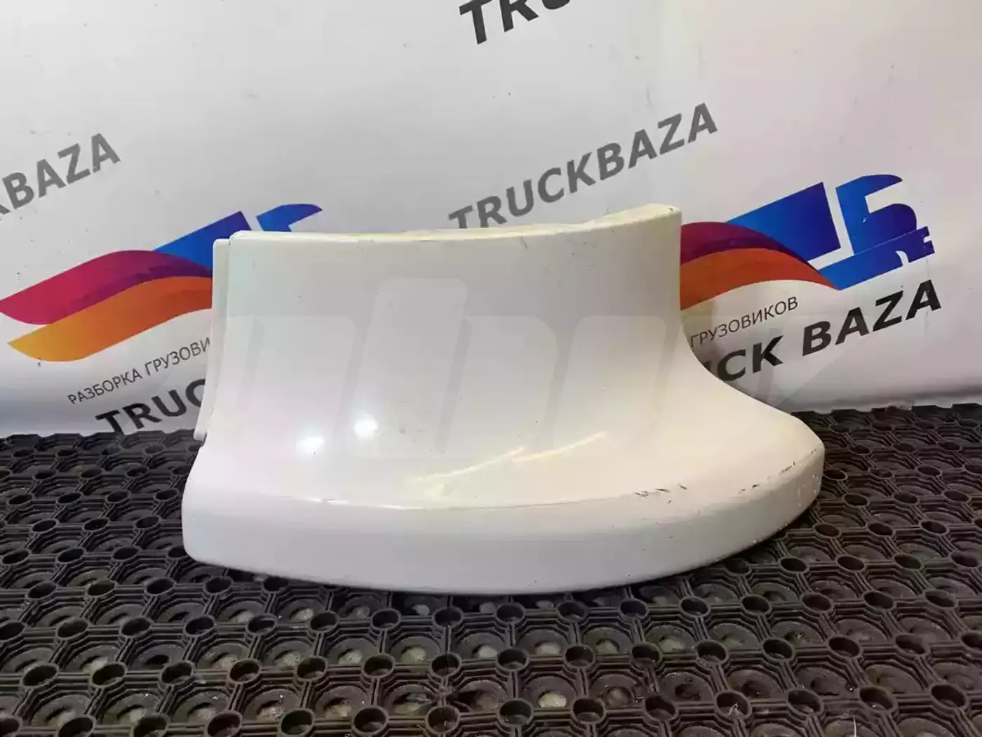 Фара левая к Scania  2004