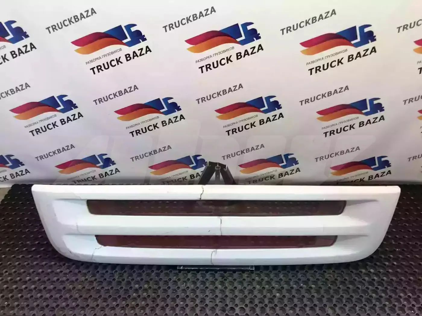 Решетка радиатора к Scania  2004