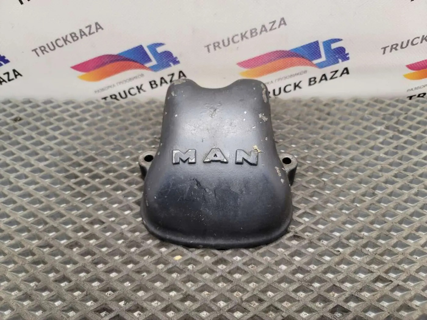Крышка багажника к MAN  1986