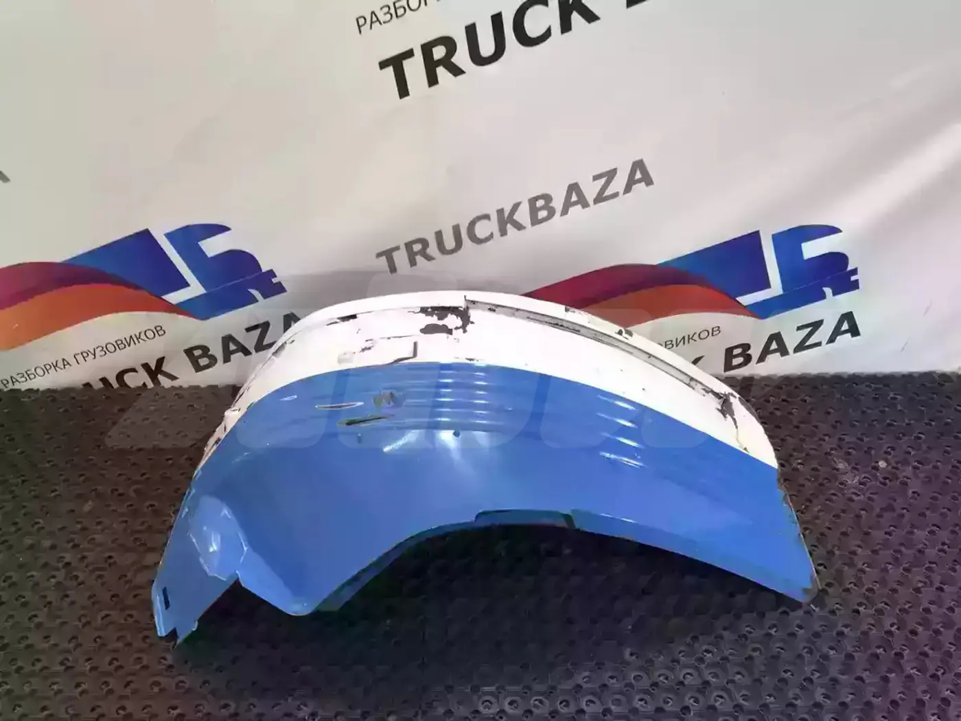 Крыло переднее правое к Scania  1995