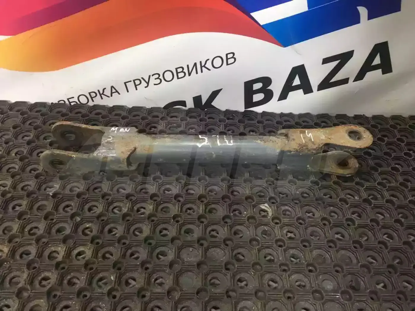 Стойка задняя к MAN F 2000 1994