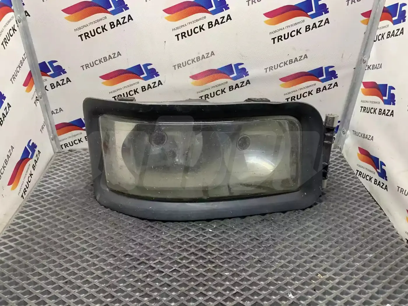 Фара левая к MAN TGA 2000