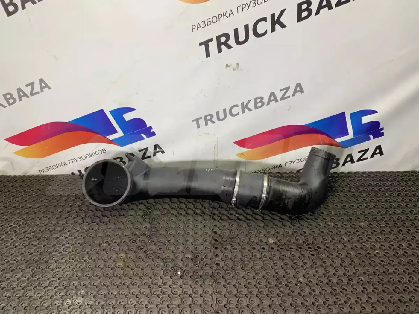 Патрубок к Renault Premium 2005
