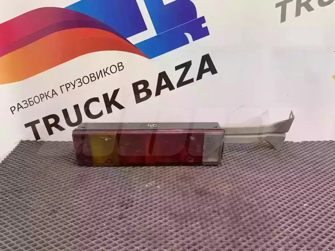 Фонарь задний левый к IVECO Stralis 2002