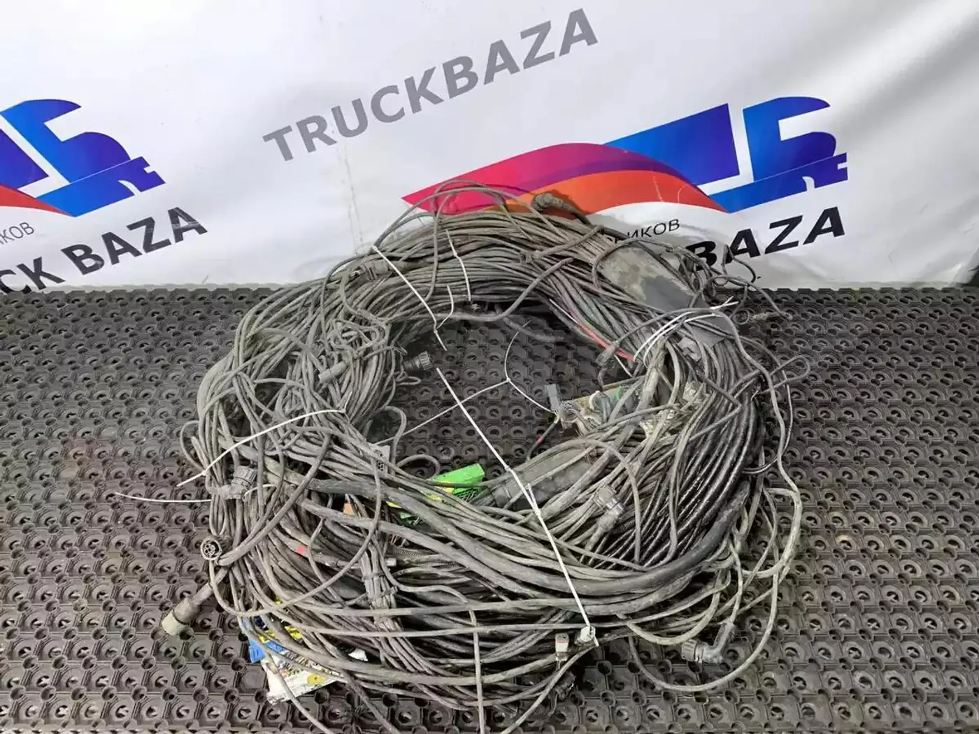 Проводка к Scania  2010