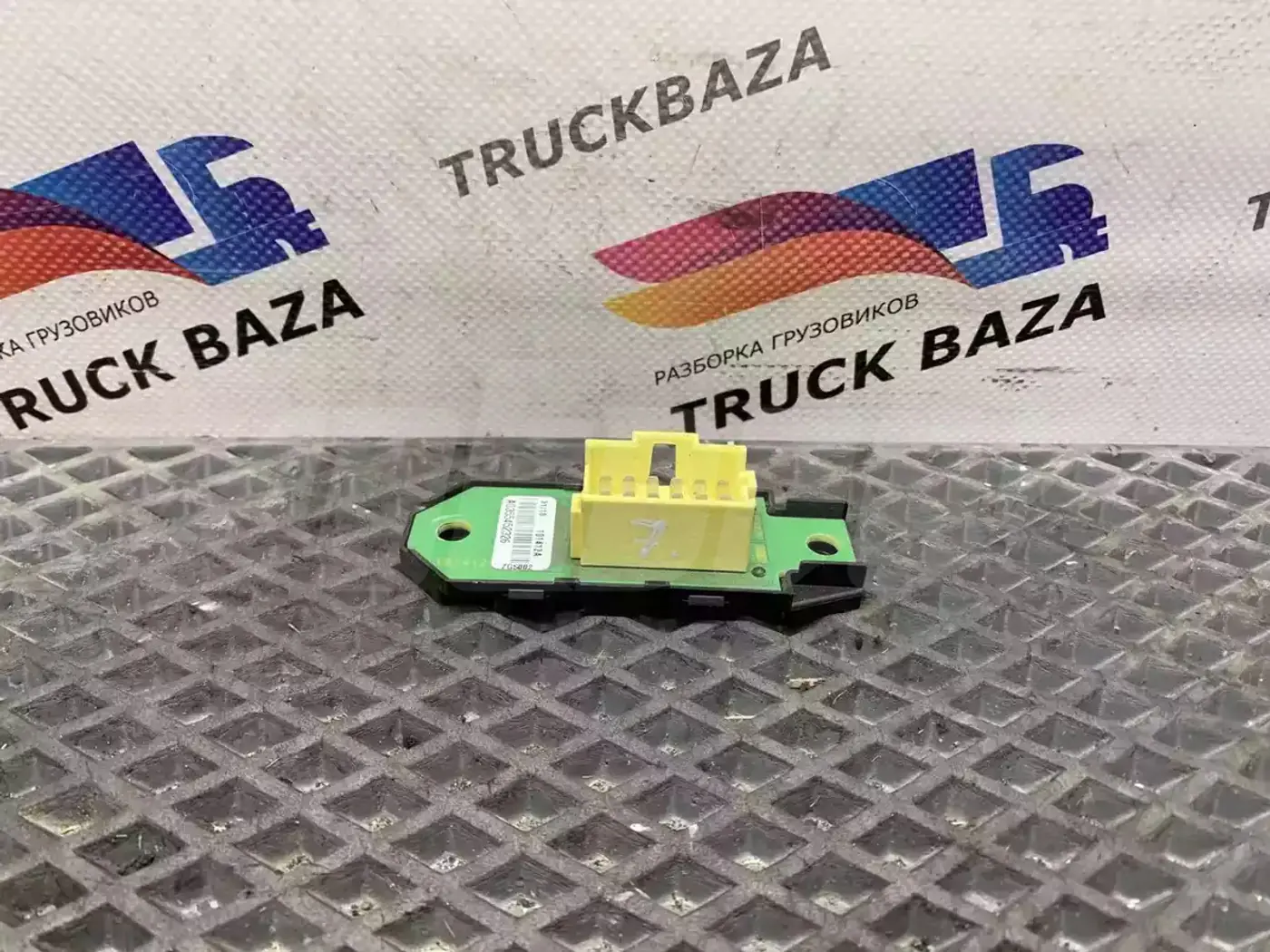 Реле к Mercedes-Benz Actros 2008