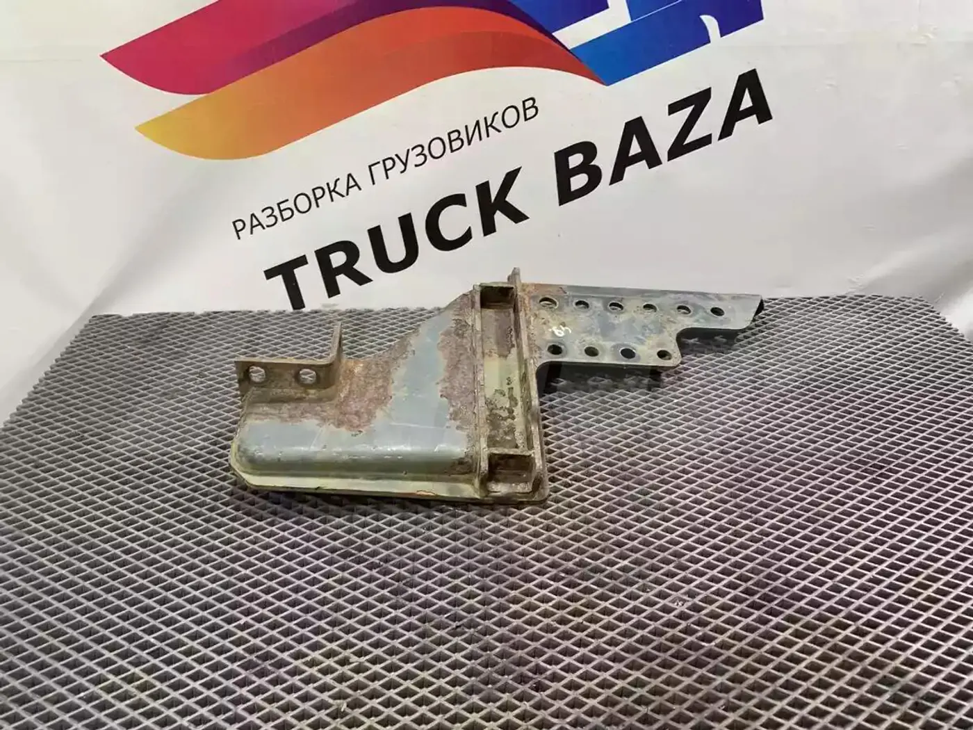 Кронштейн крепления бампера к IVECO Stralis 2002