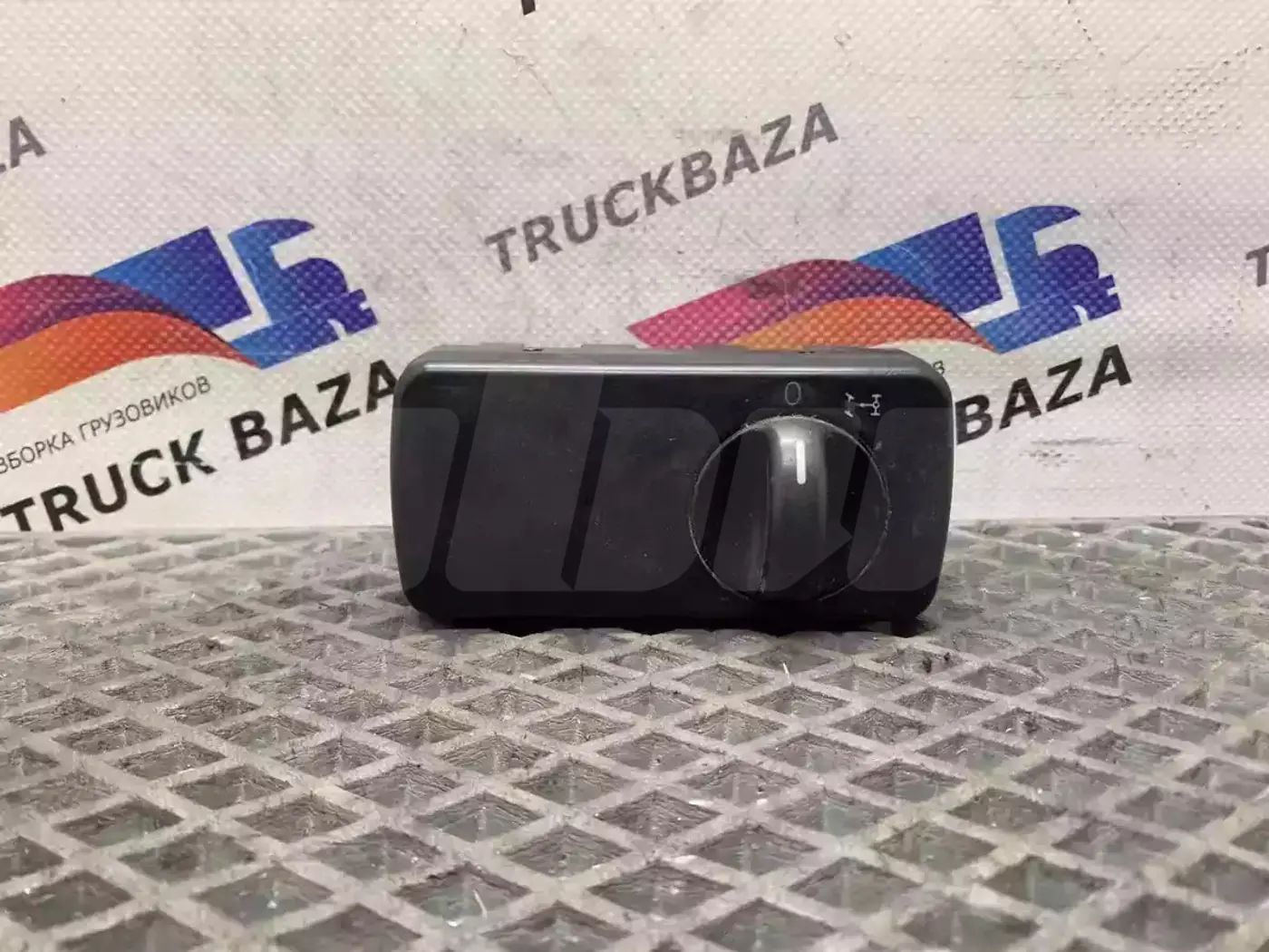 Кнопка  к Mercedes-Benz Actros 2008