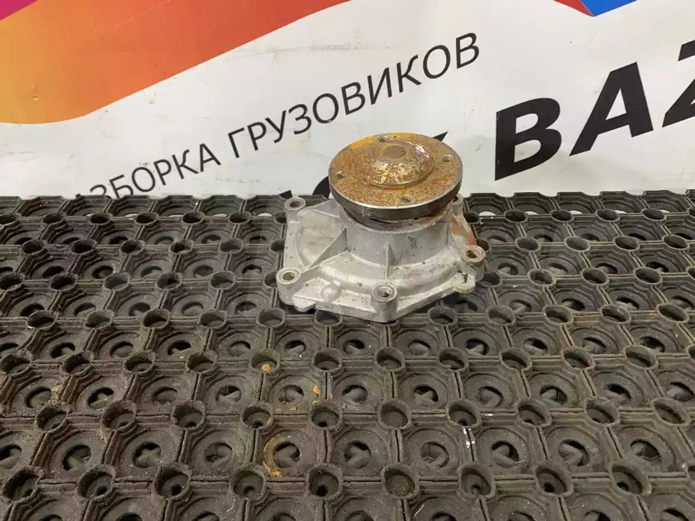 Помпа к Scania 4-Series 1995