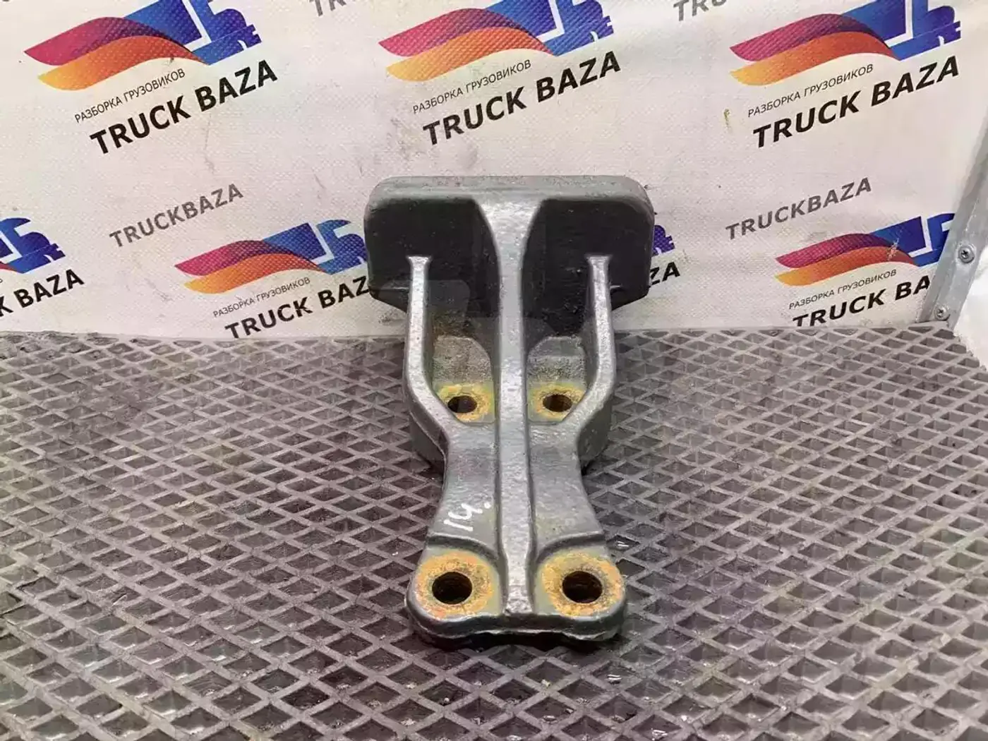 Демпфер к Mercedes-Benz Axor 2016