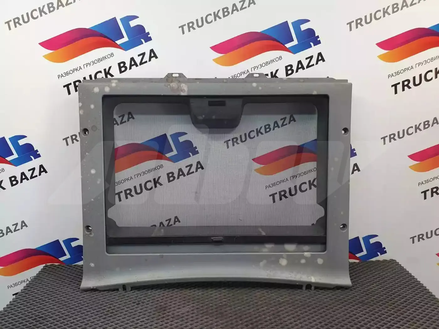 Люк к Mercedes-Benz Actros 2002