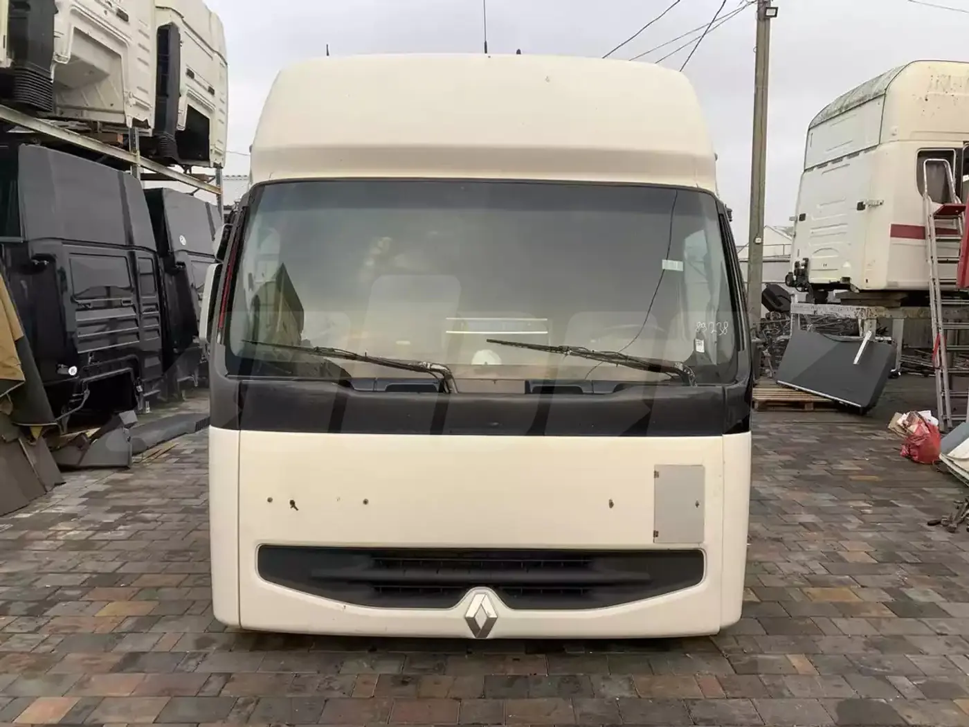 Кабина к Renault Premium 1996