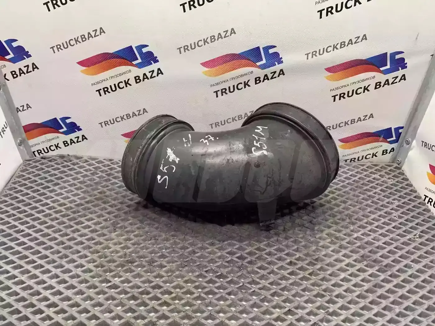 Патрубок к Scania  2010