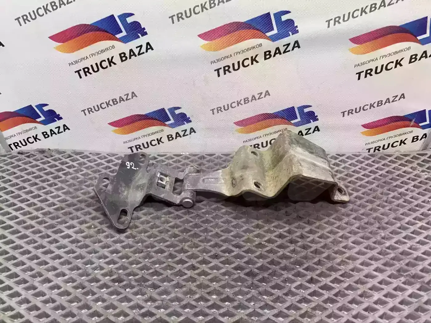 Петли к MAN TGX 2000