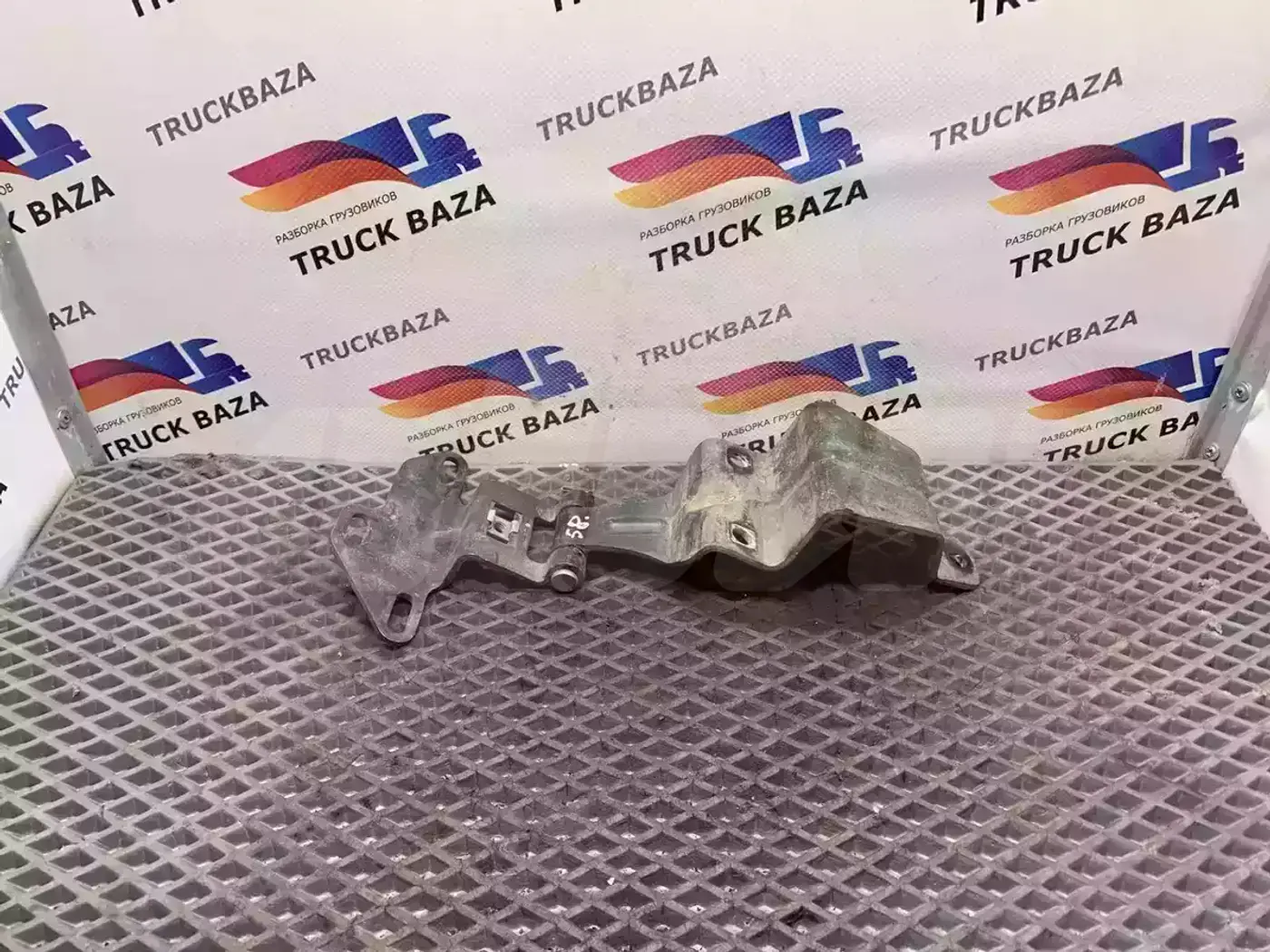 Петли к MAN TGX 2000