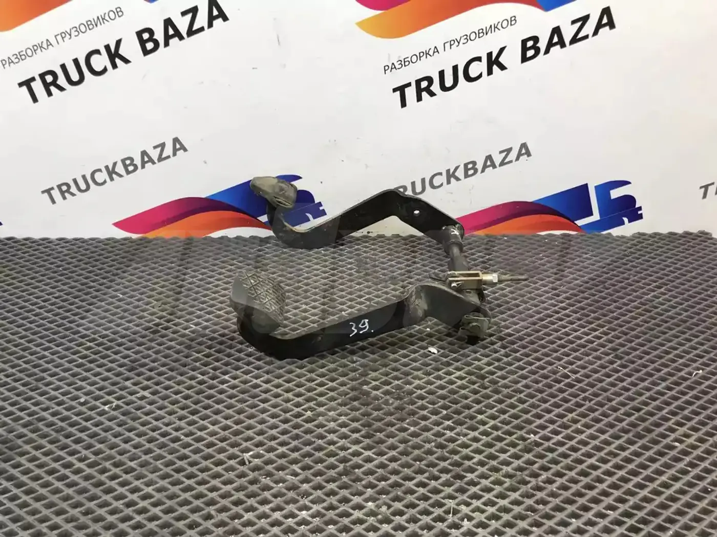 Педаль к Mercedes-Benz Actros 2002
