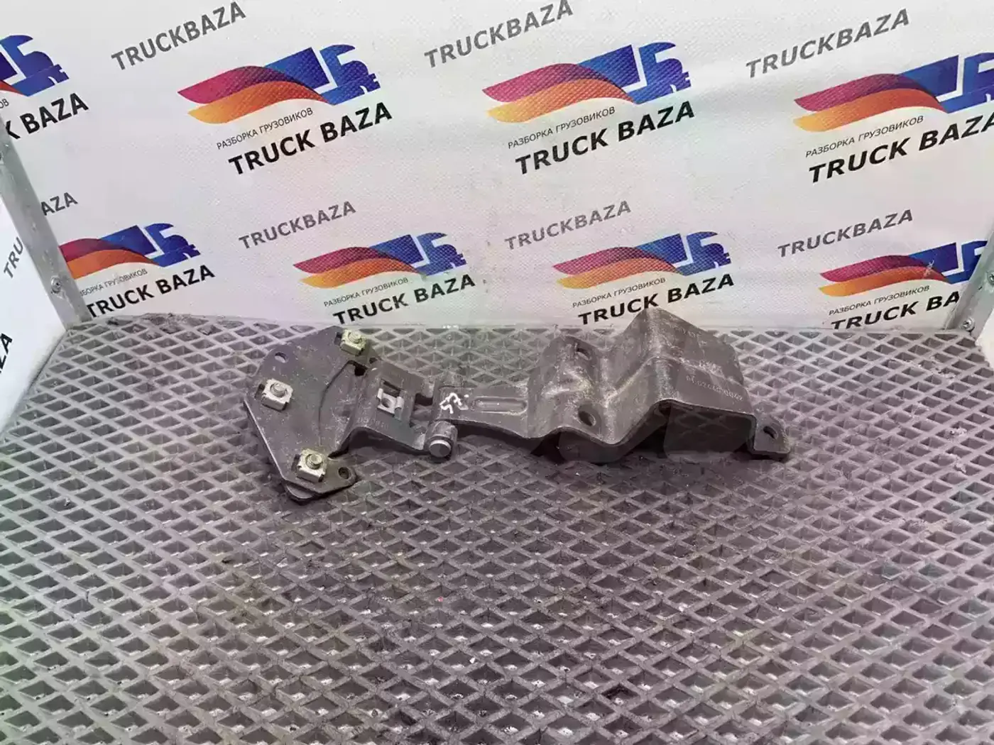 Петли к MAN TGX 2000