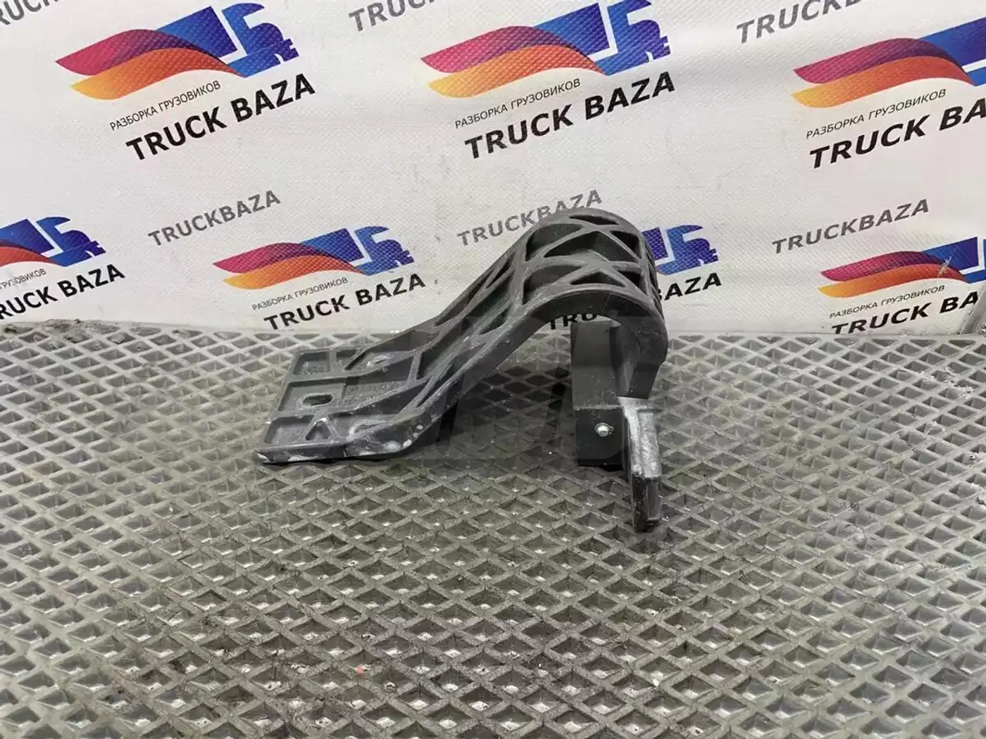 Бардачок к IVECO Stralis 2002