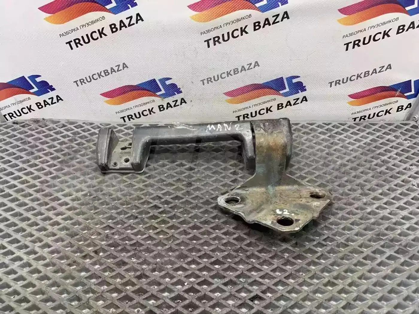 Ручка открывания капота к MAN F 2000 1998