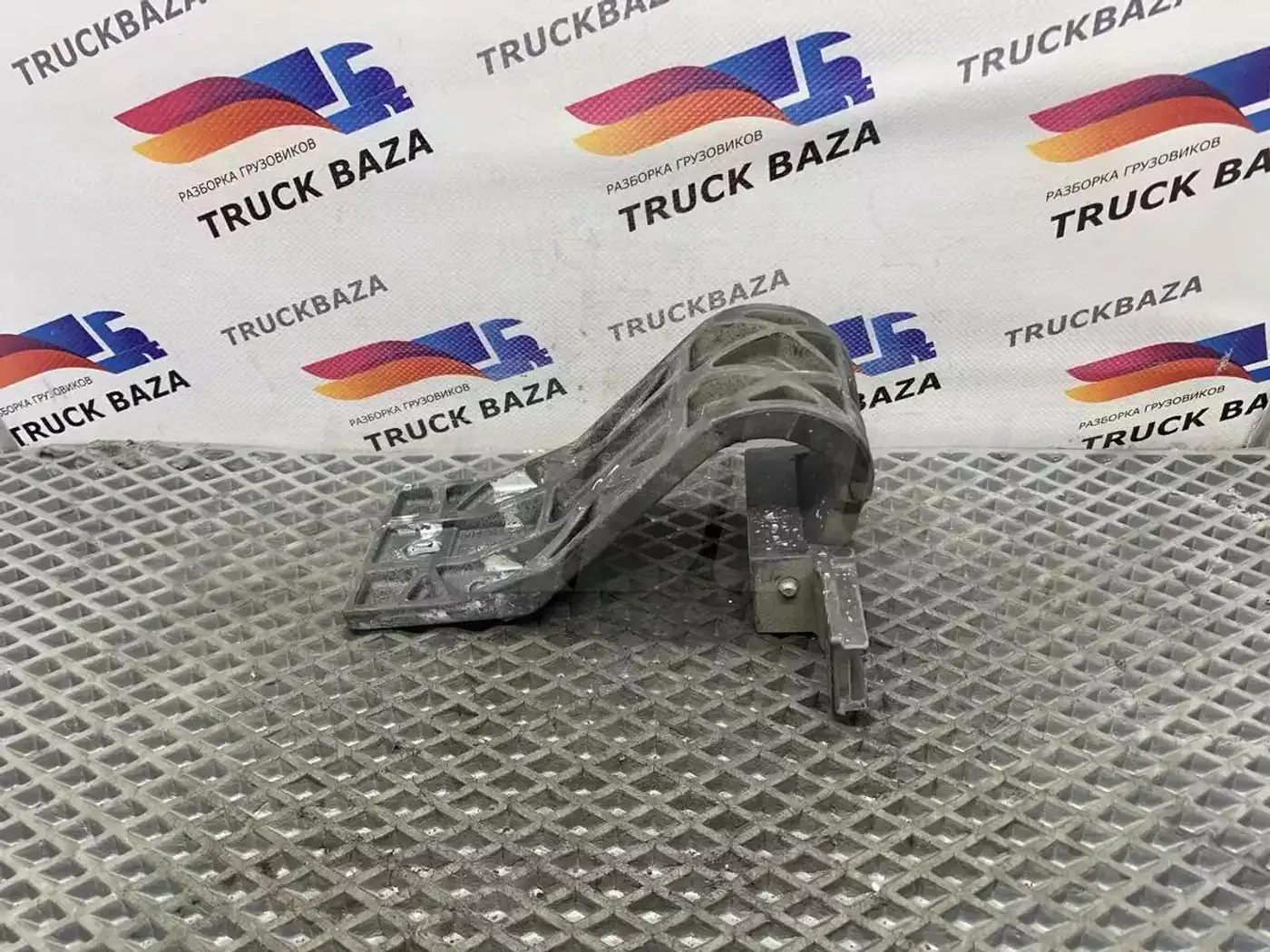 Бардачок к IVECO Stralis 2002