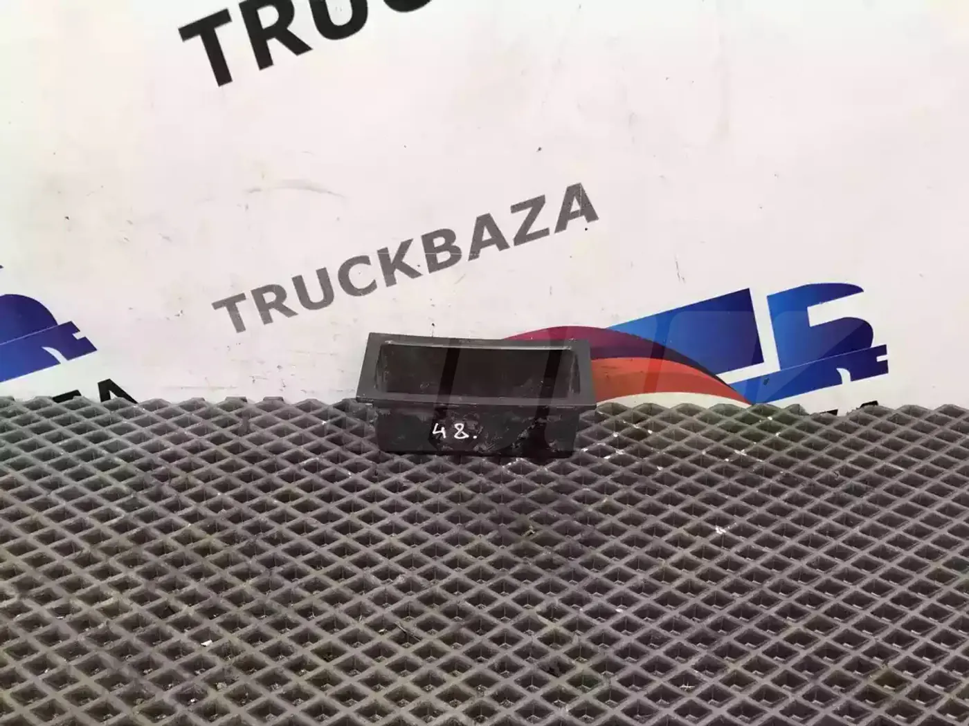 Бардачок к Scania  2004