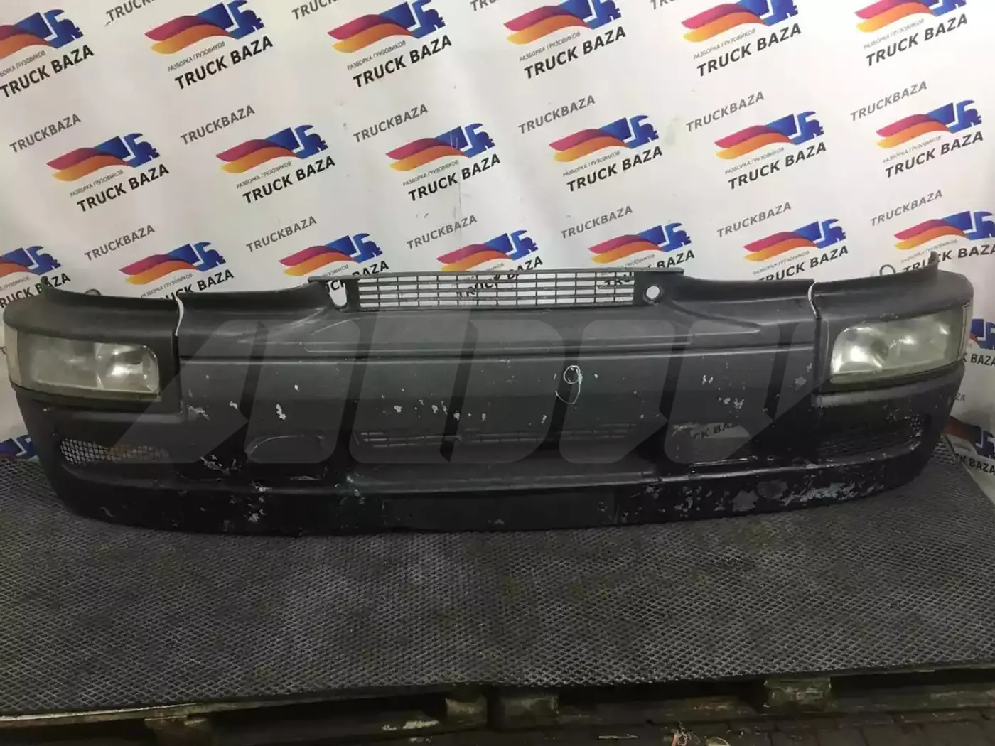 Бампер передний к Renault Premium 1996