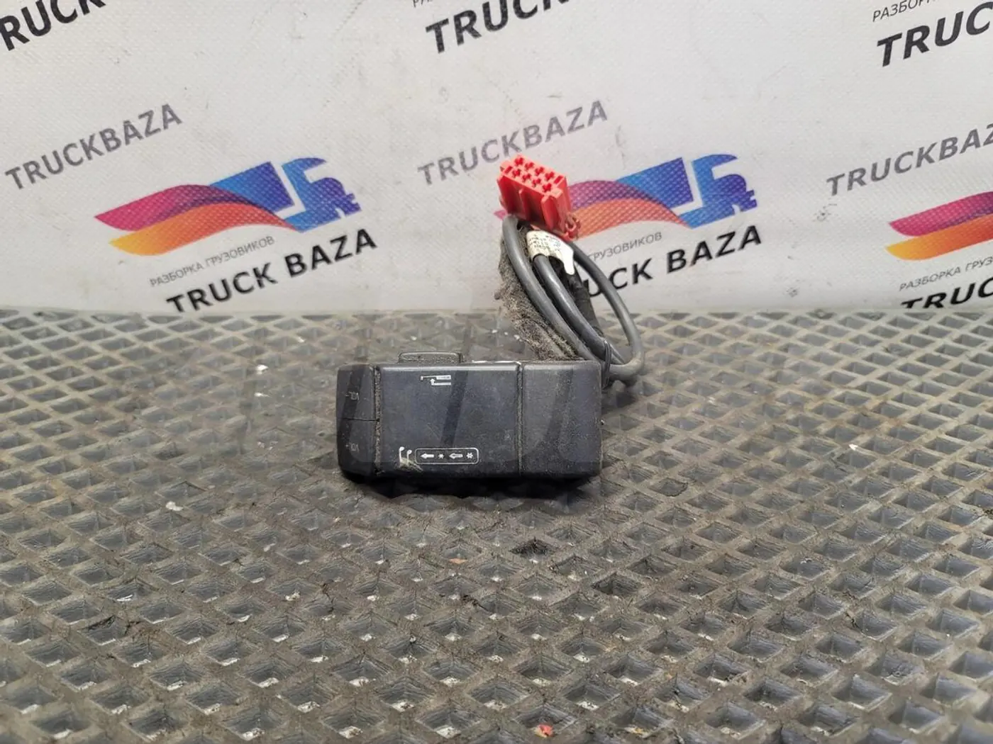 Переключатель к Renault Premium 1990