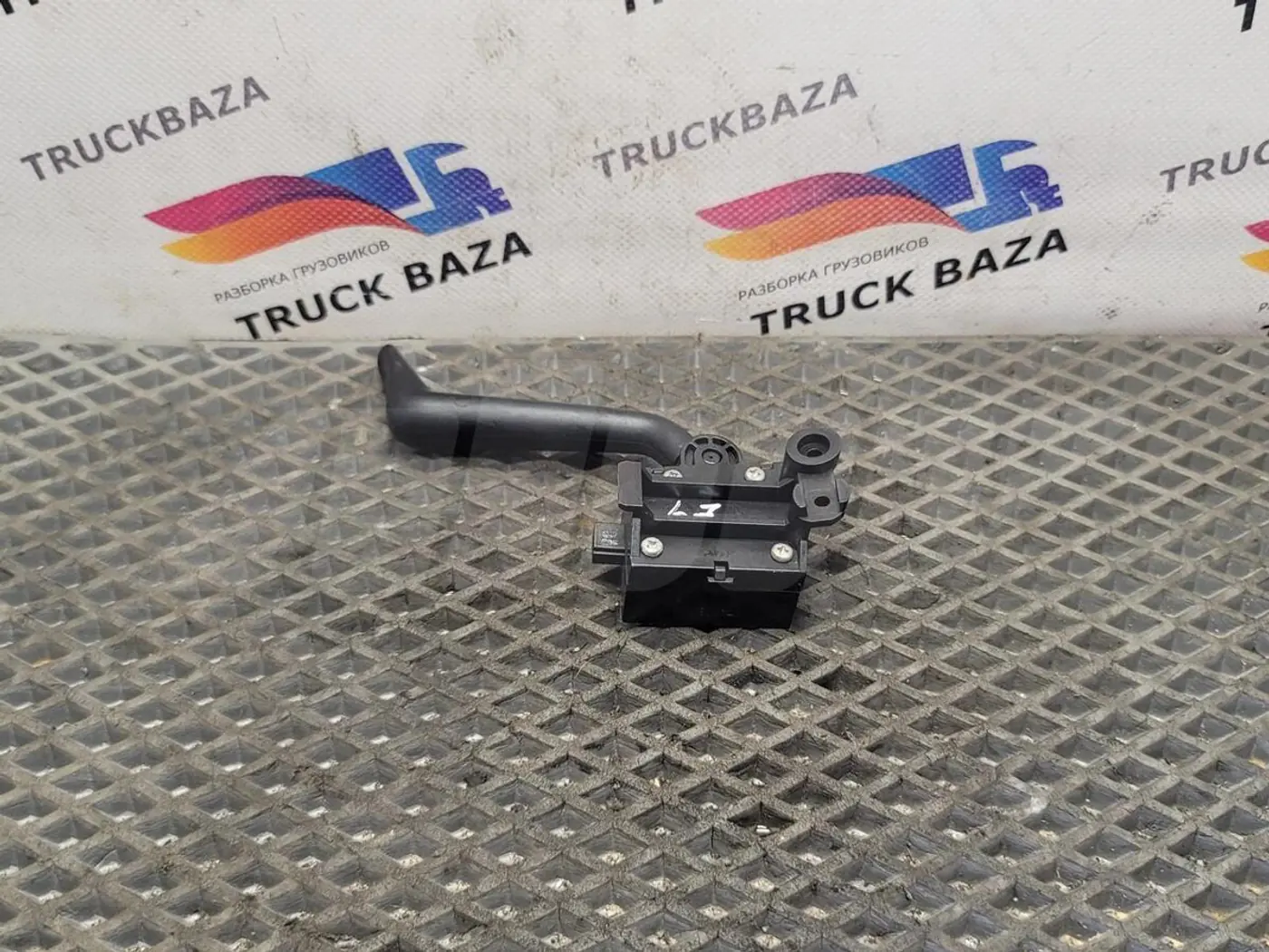 Переключатель к Renault Magnum 1997