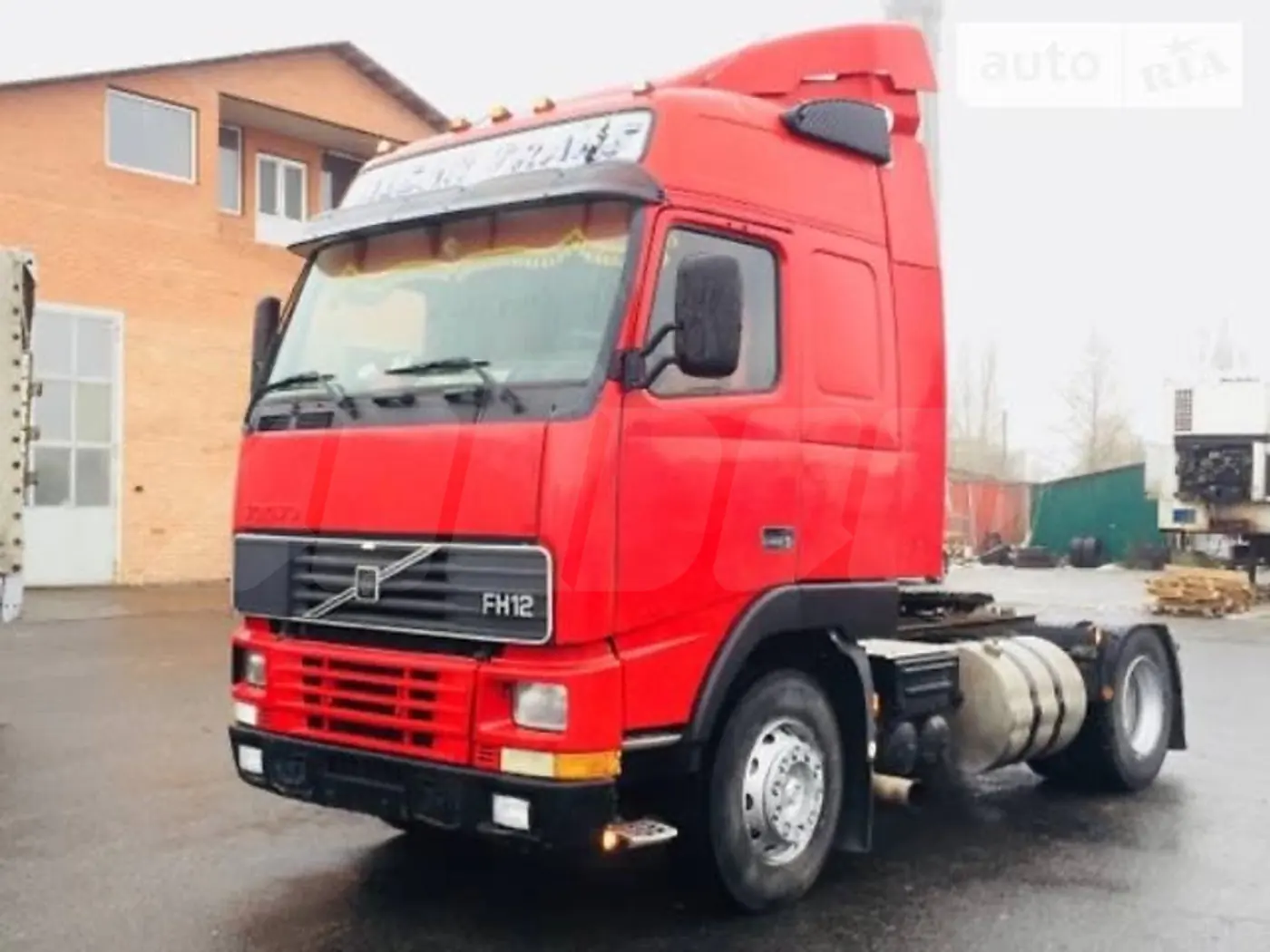 Авто на разбор Volvo FH 2000