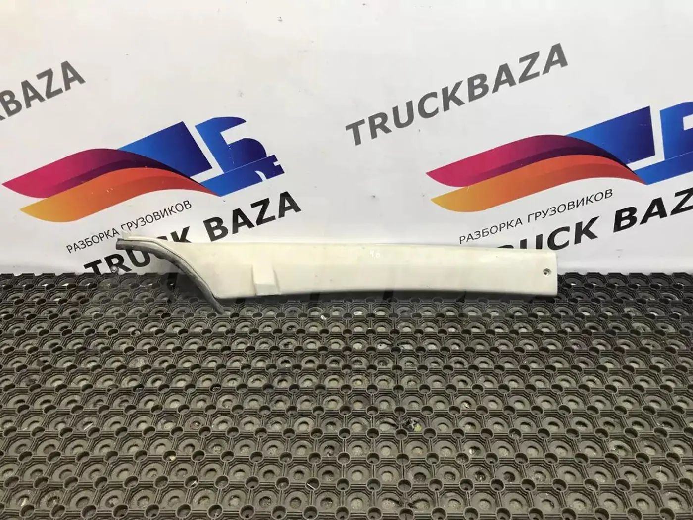 Накладка к IVECO Stralis 2002