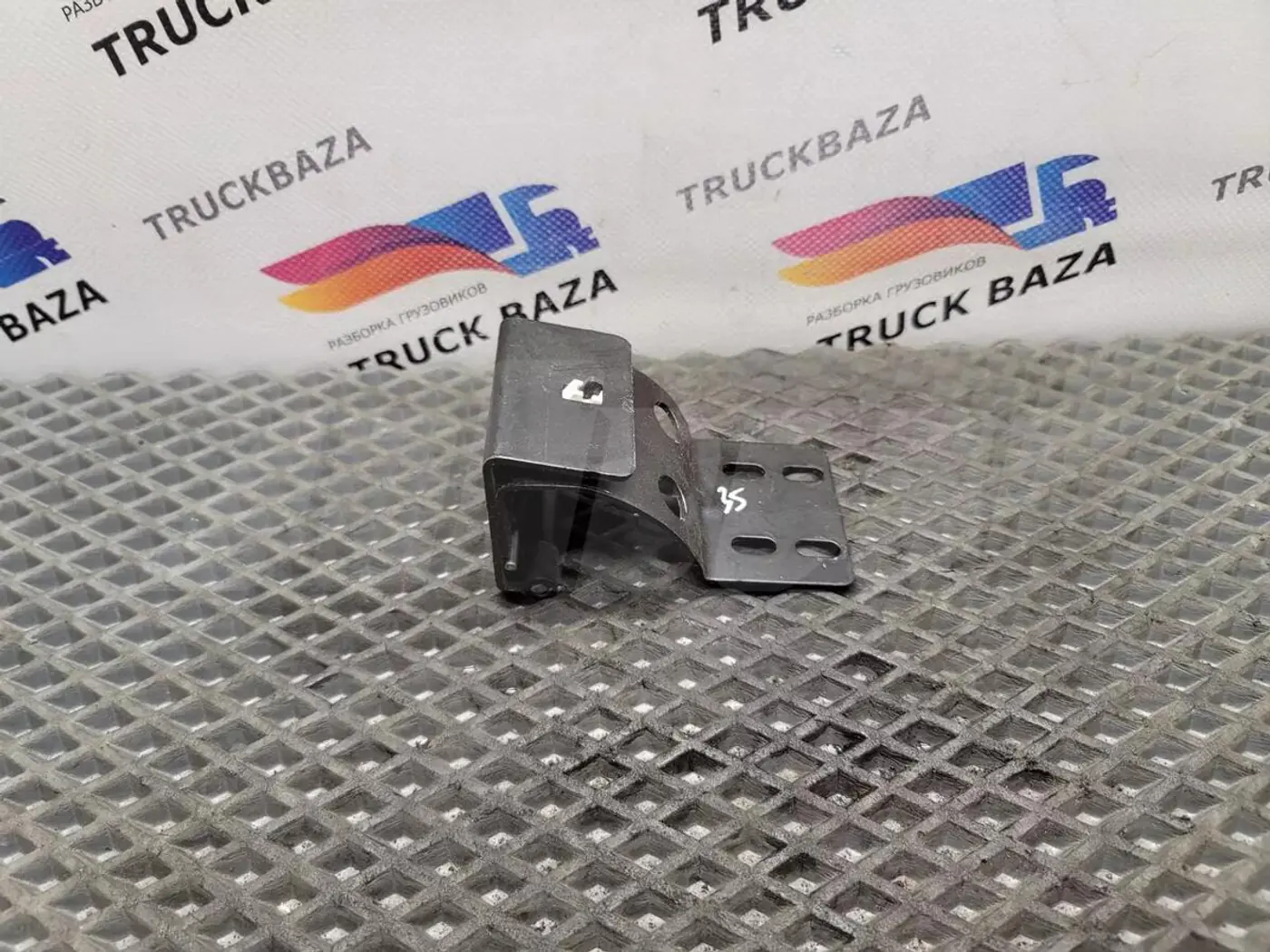 Петли к MAN TGX 2000