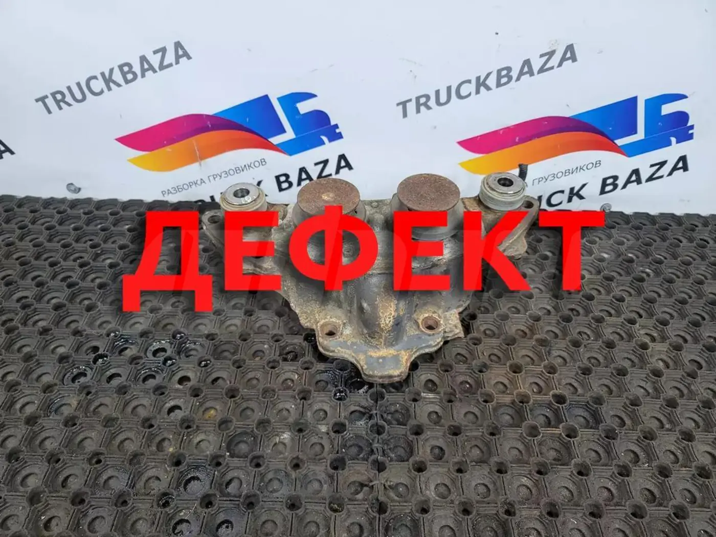 Суппорт передний левый к Renault Premium 2005